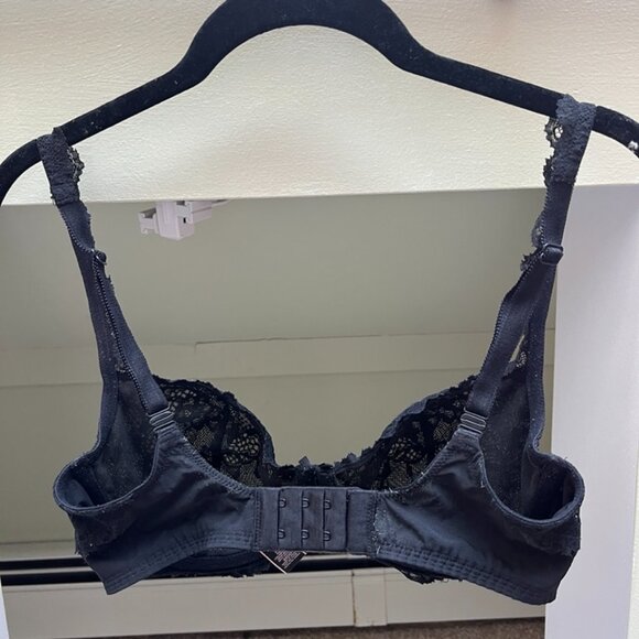 Victoria's Secret Dream Angels Unlined Demi Bra, Chantilly Lace Black, Size 32DD - Picture 4 of 7
